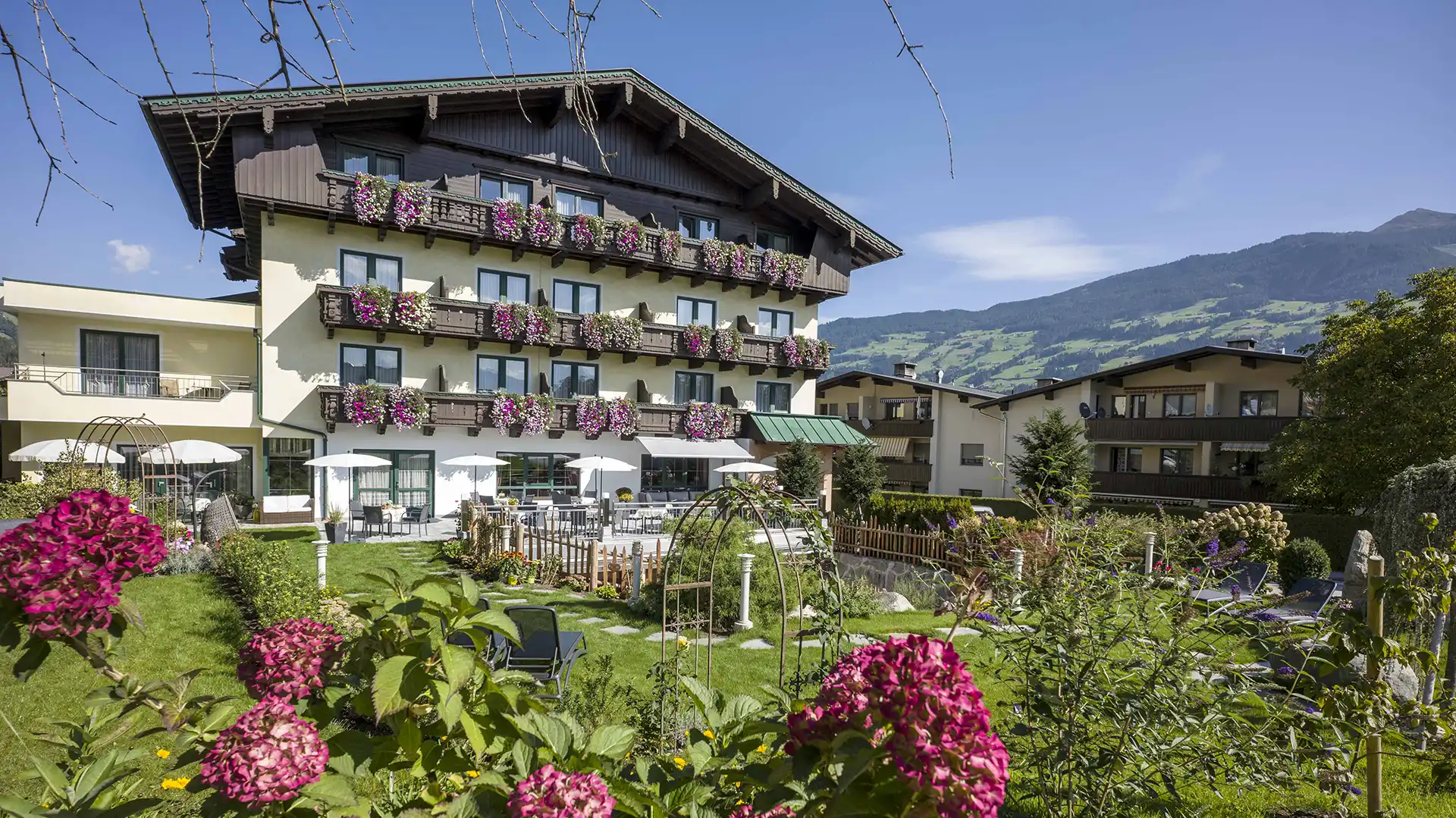 landhaus-zillertal-header-bilder.webp