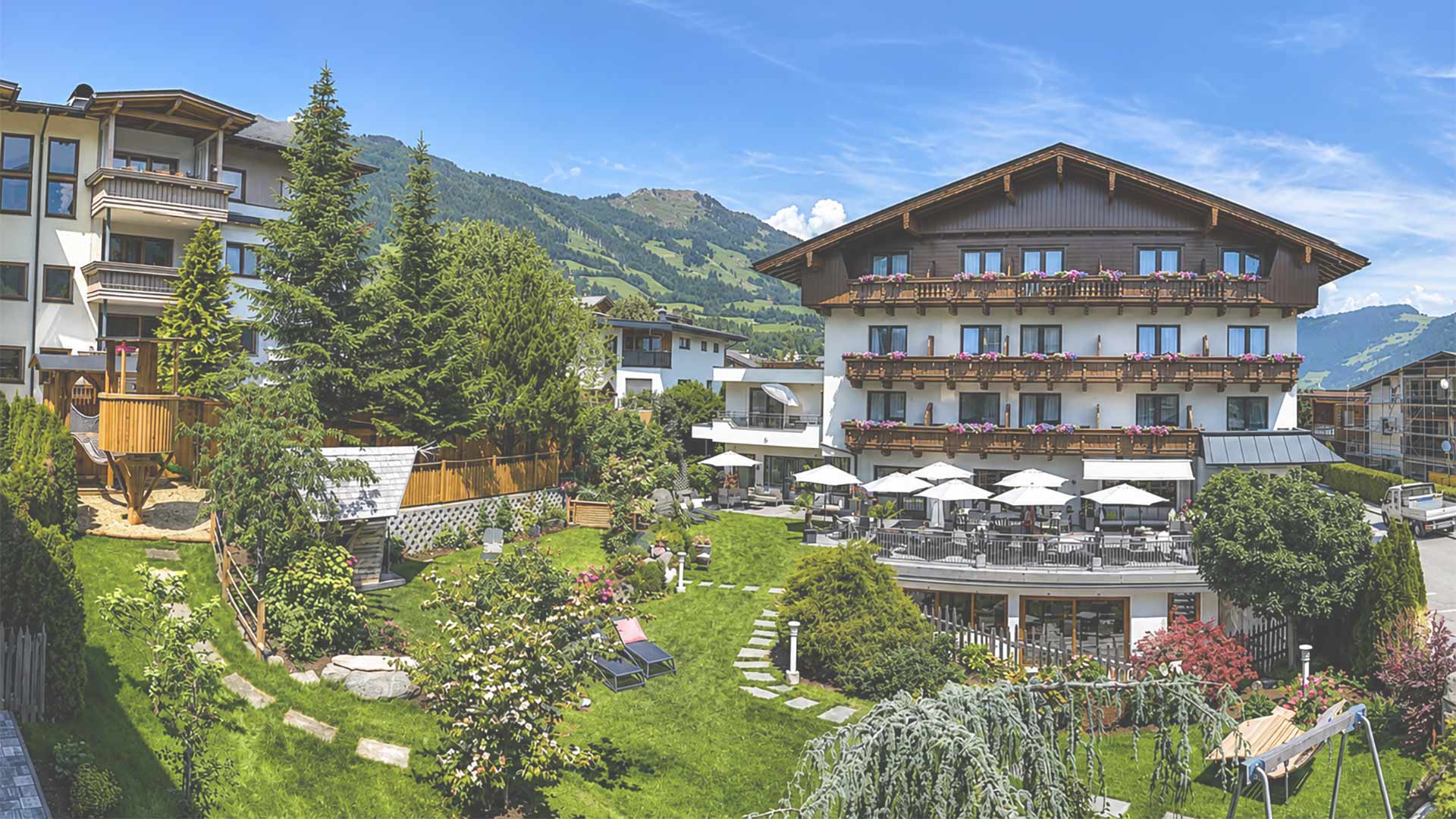01_landhaus-zillertal-header-gruene-idylle