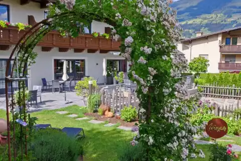 09_landhaus_zillertal_garten