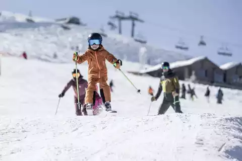 01_landhaus_zillertal_winterurlaub_c_zillertal_arena